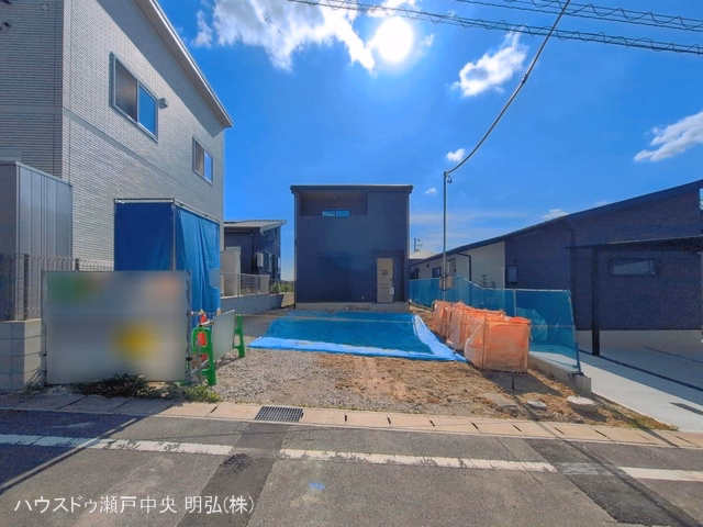 愛知県瀬戸市塩草が丘４丁目の新築戸建て外構写真 2026年5月6日撮影
