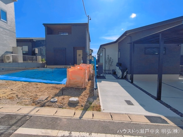 愛知県瀬戸市塩草が丘４丁目の新築戸建て外構写真 2026年5月6日撮影