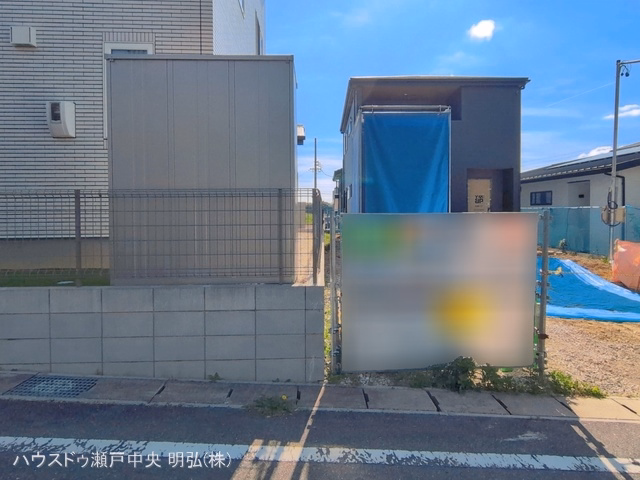 愛知県瀬戸市塩草が丘４丁目の新築戸建て外構写真 2026年5月6日撮影