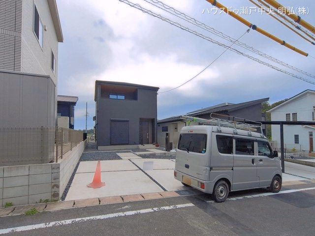 愛知県瀬戸市塩草が丘４丁目の新築戸建て完成写真 2026年6月8日撮影