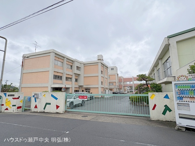 尾張旭市立本地原小学校　距離1850m
