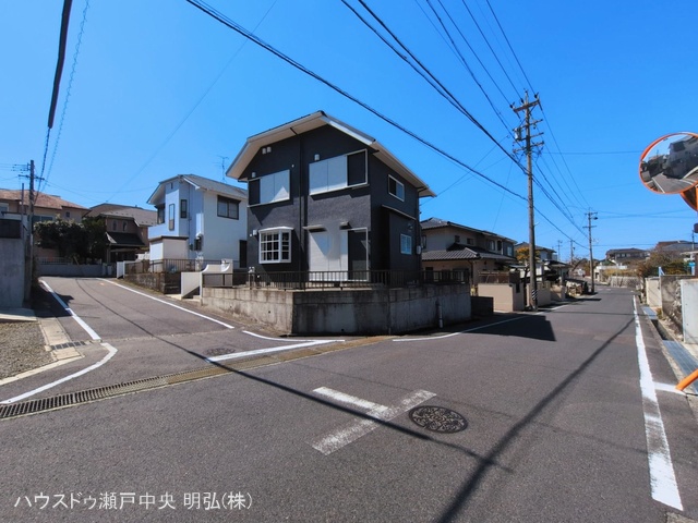 愛知県瀬戸市西山町２丁目の中古戸建て完成写真 2026年3月11日撮影