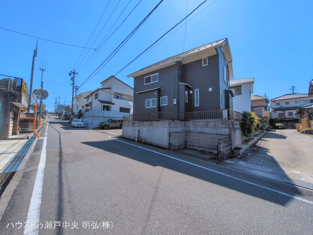 愛知県瀬戸市西山町２丁目の中古戸建て完成写真 2026年3月11日撮影