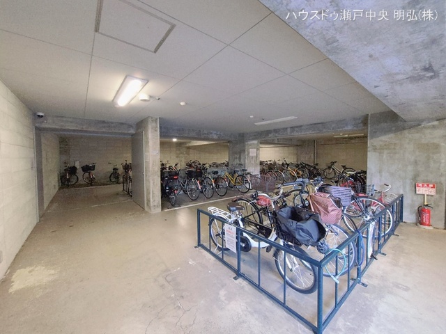 愛知県瀬戸市西松山町２丁目のマンション『野村新瀬戸ヒルズ・ウインザーズパークウエストウィング』外観写真 2026年1月8日撮影