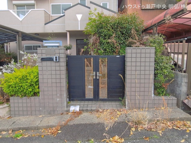 愛知県瀬戸市城ケ根町の中古戸建て完成写真 2026年3月29日撮影