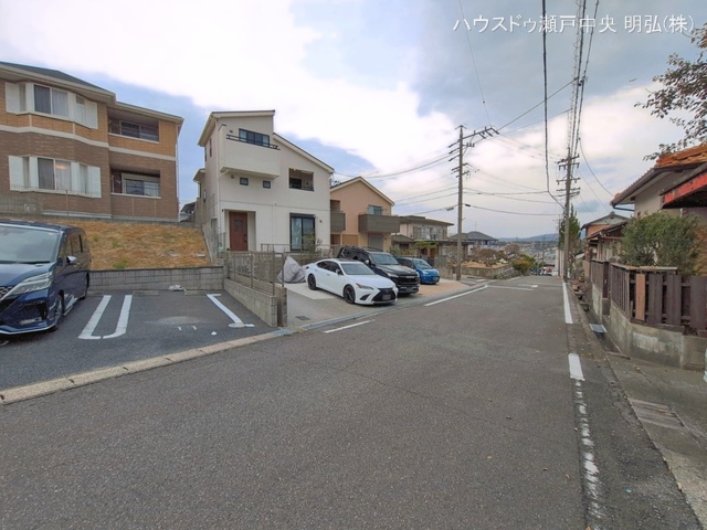 愛知県瀬戸市城ケ根町の中古戸建て完成写真 2026年3月29日撮影