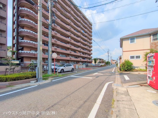 愛知県瀬戸市下陣屋町のマンション『スペクトル尾張瀬戸』外観写真 2025年7月22日撮影