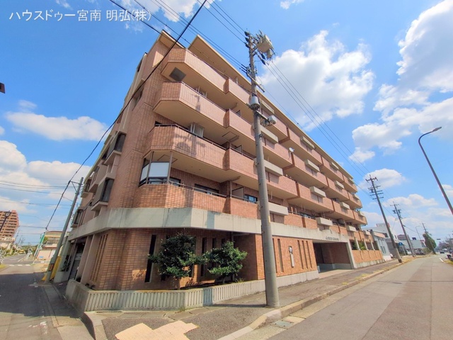 愛知県稲沢市正明寺２丁目のマンション『グローリアス国府宮』外観写真 2025年8月31日撮影