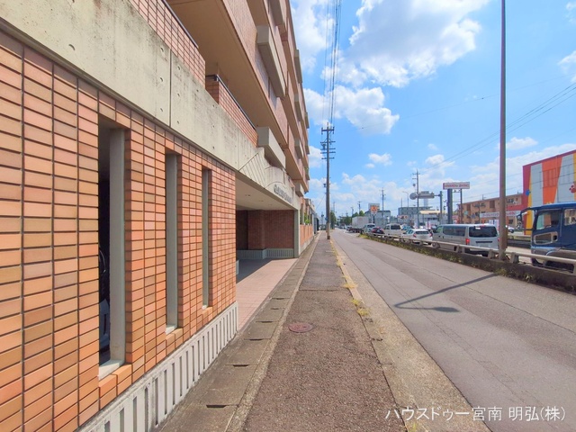 愛知県稲沢市正明寺２丁目のマンション『グローリアス国府宮』外観写真 2025年8月31日撮影