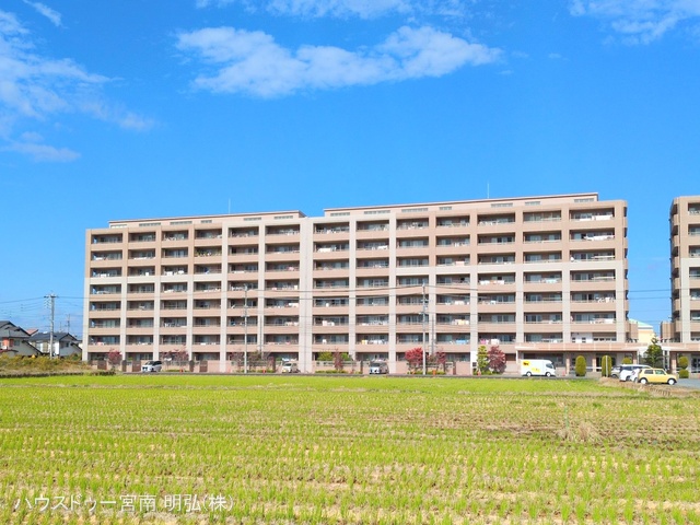 愛知県稲沢市大塚南５丁目のマンション『ライオンズガーデン稲沢西棟』外観写真 2025年11月10日撮影