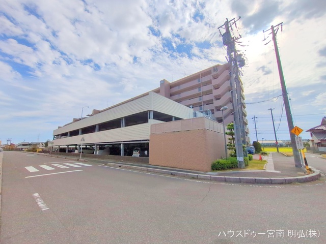 愛知県稲沢市大塚南５丁目のマンション『ライオンズガーデン稲沢西棟』外観写真 2025年11月10日撮影