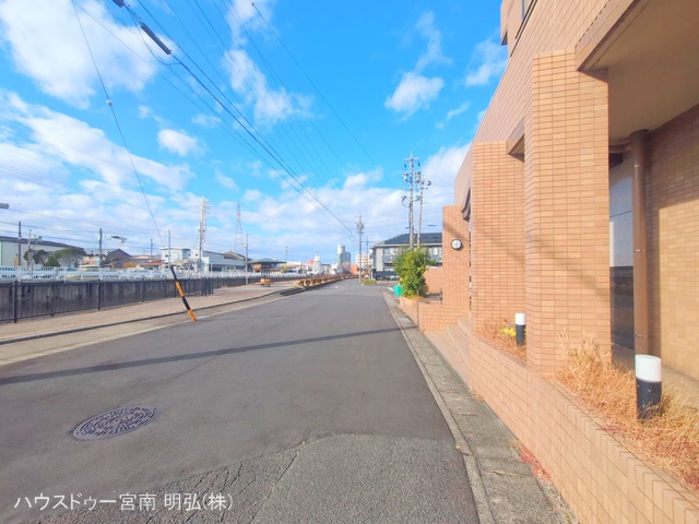 愛知県一宮市多加木1丁目のマンション『ビューパレス多加木』外観写真 2025年12月14日撮影