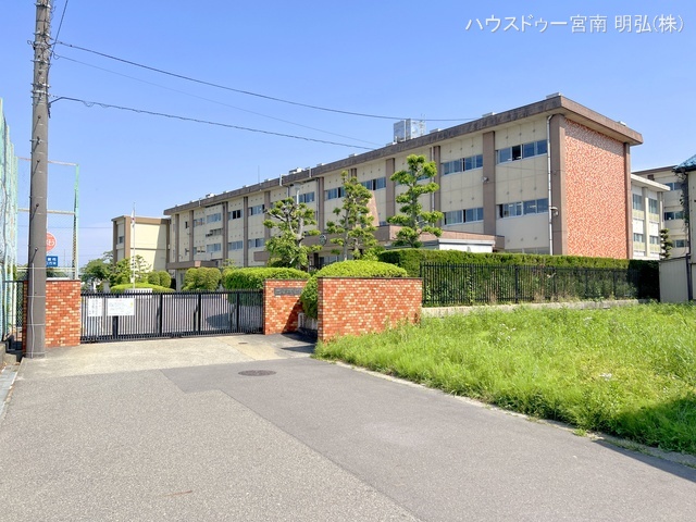 一宮市立浅野小学校 距離560m