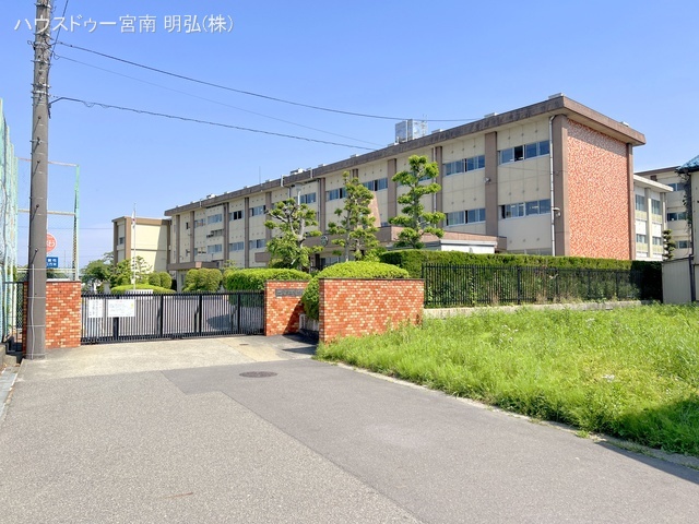 一宮市立浅野小学校 距離1100m